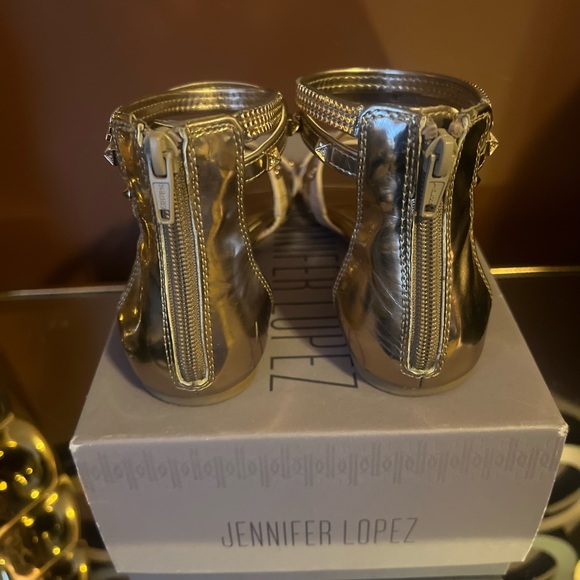 Jennifer Lopez studded ankle strap metallic sandals - Picture 2 of 5
